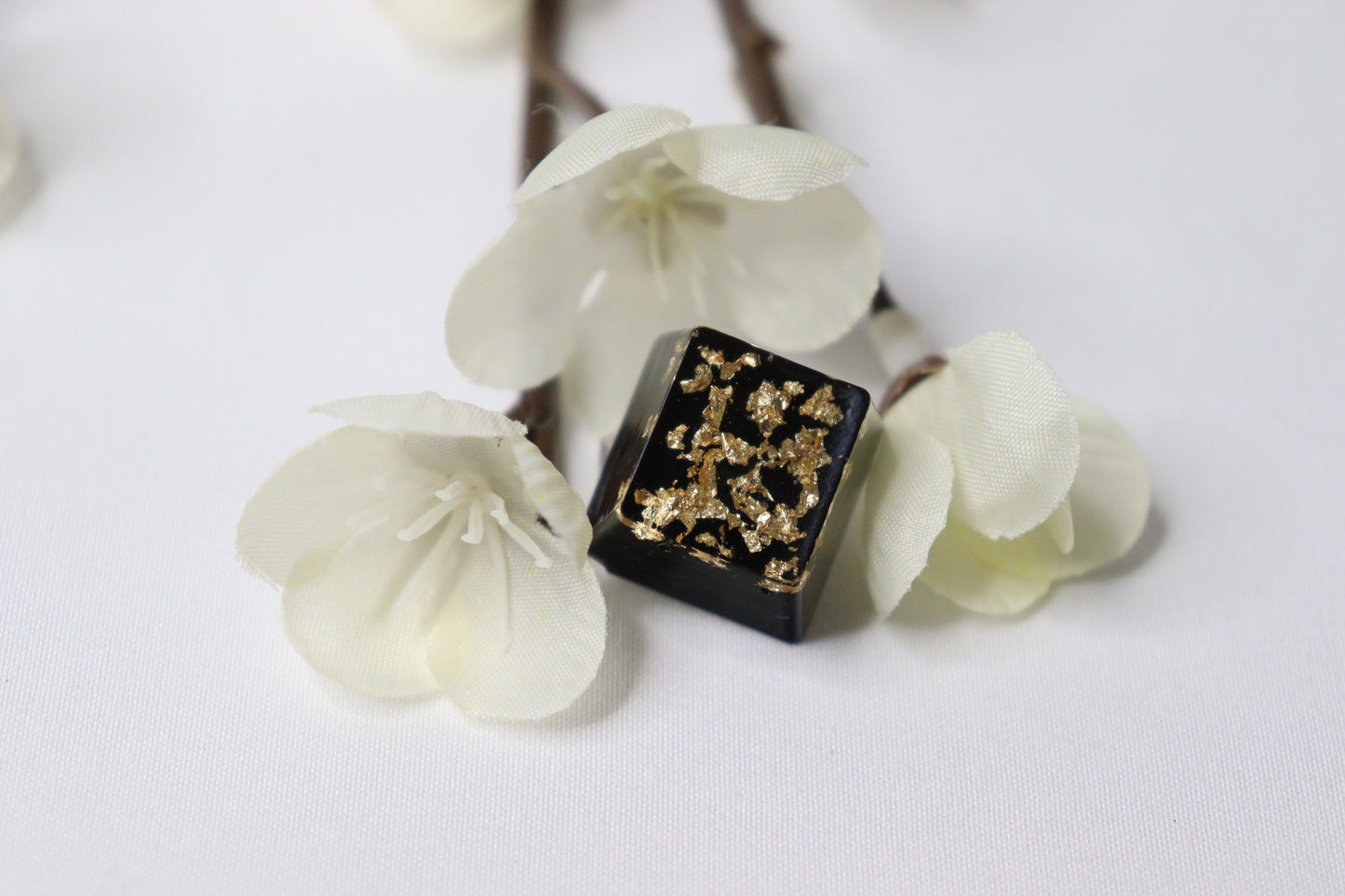 Black Floating Gold Leaf Keycap